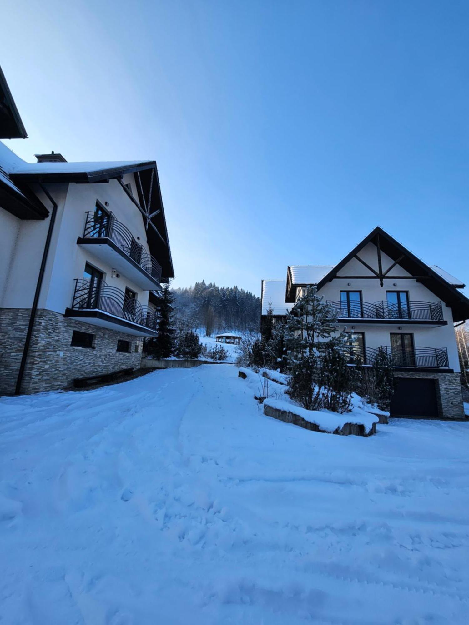 シュツァブニツァ Otulina Park Bed & Breakfast エクステリア 写真